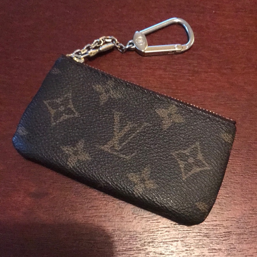 Louis Vuitton pouch- monogram canvas